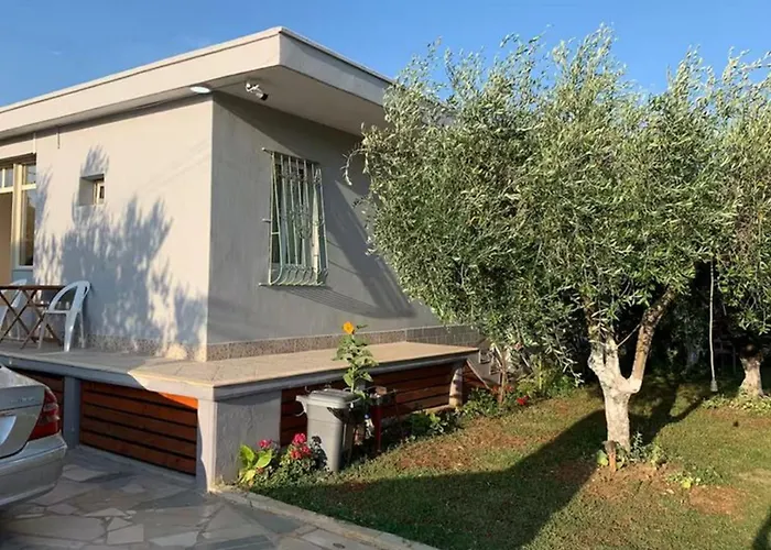 Sea Side Studio2 דירה *